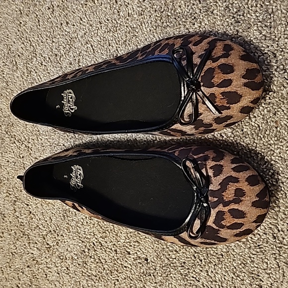 Cheetah Print Flats #B5 - Picture 2 of 4